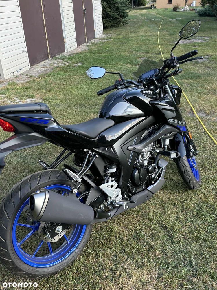 Suzuki GSX - 4