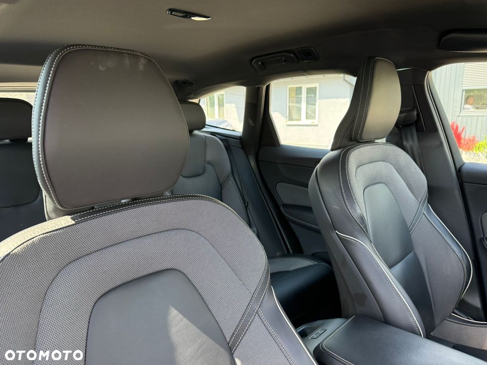 Volvo XC 60 ver-b4-d-awd-plus-dark - 25