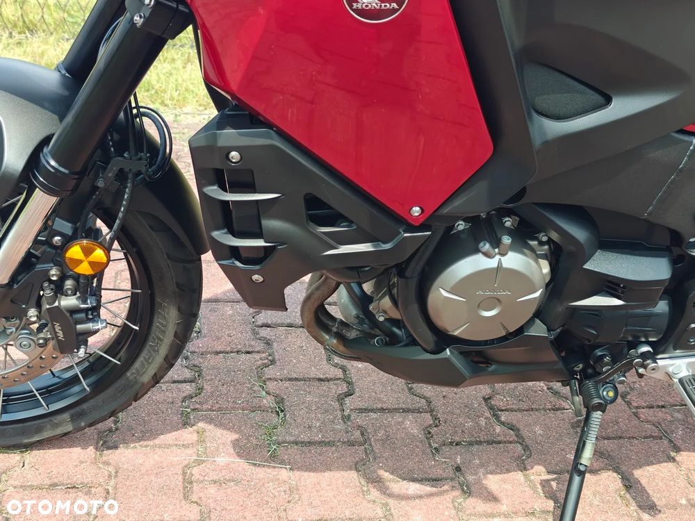 Honda VFR - 24