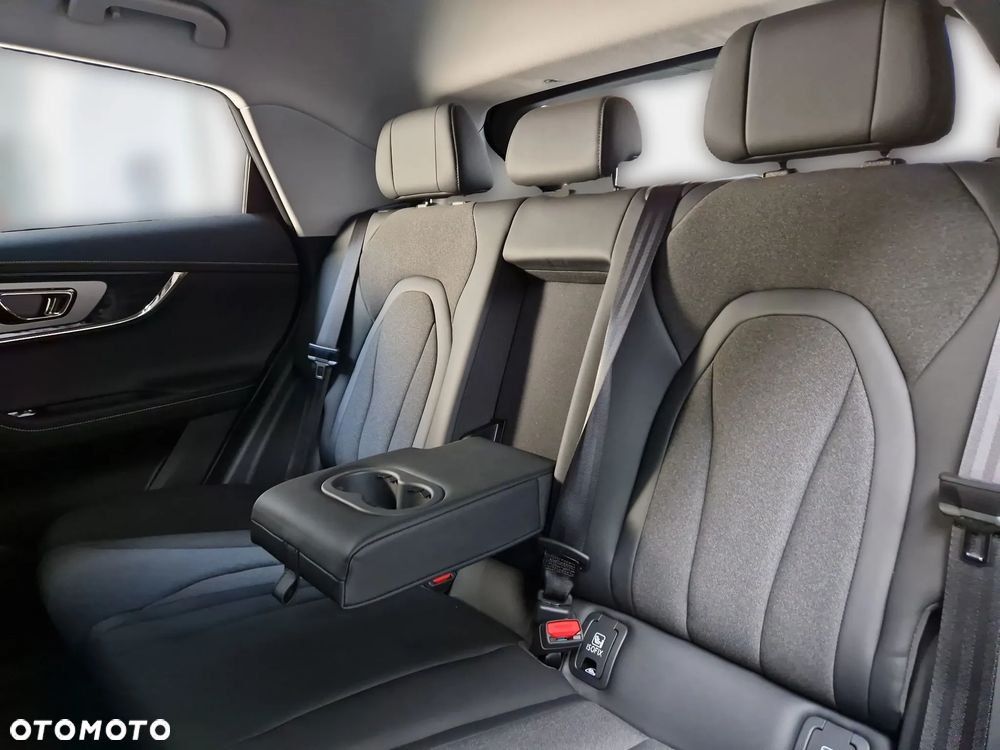 Omoda 5 1.5 T-GDI Hybrid Comfort DHT - 24