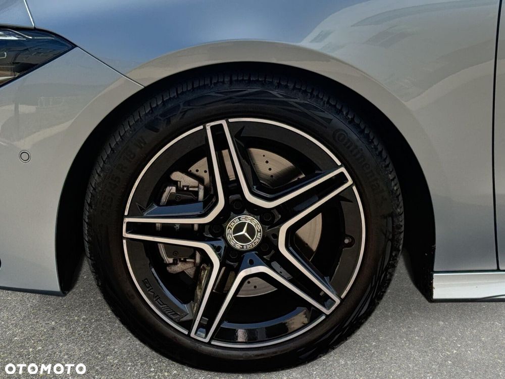 Mercedes-Benz CLA - 9