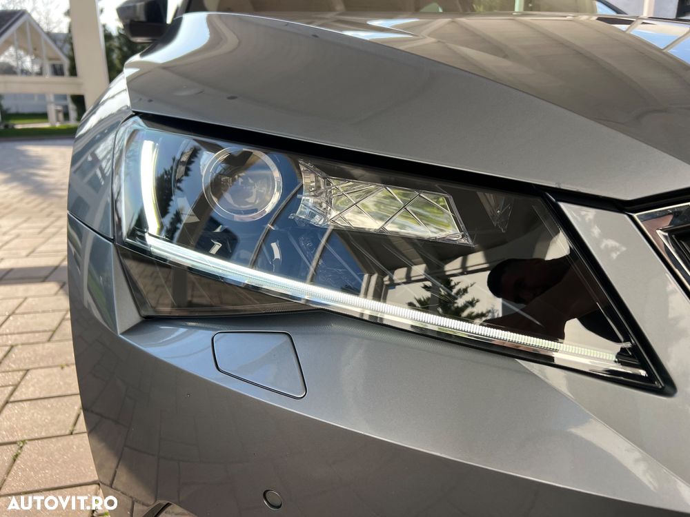 Skoda Superb 2.0 TDI DSG Sportline - 3