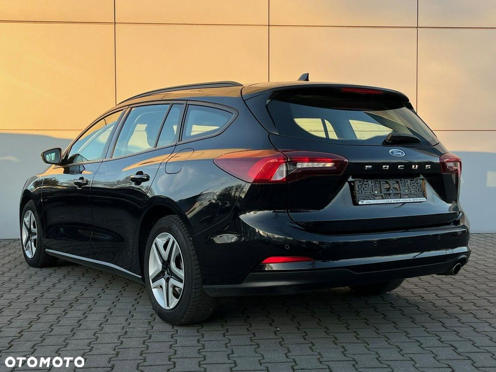 Ford Focus 1.5 EcoBlue Start-Stopp-System TITANIUM DESIGN - 9