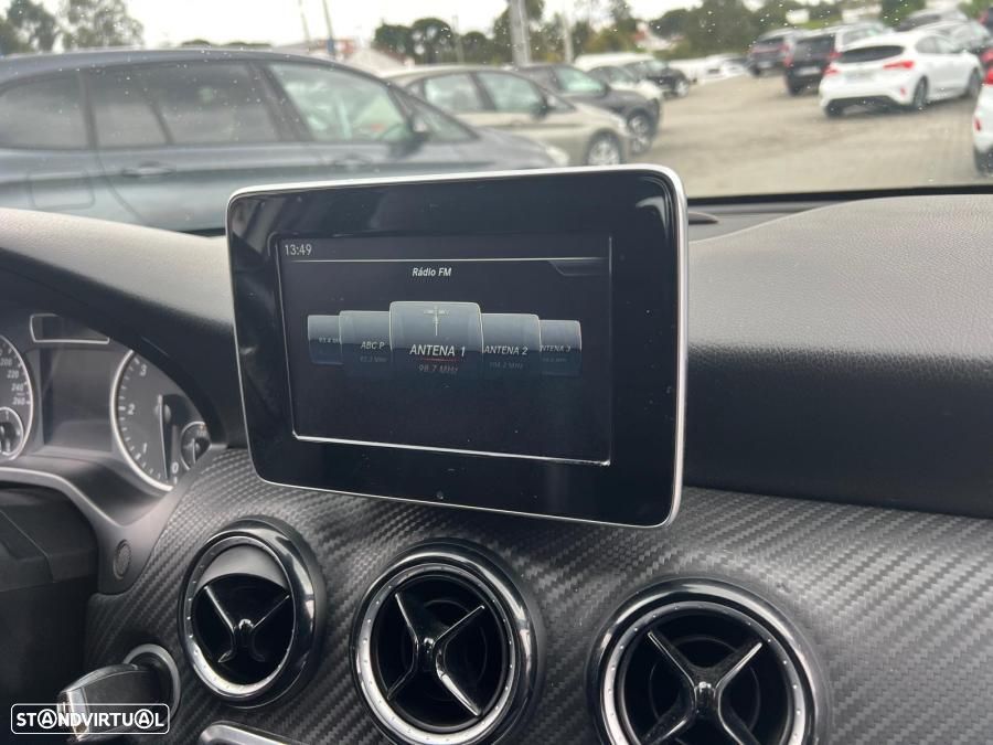 Mercedes-Benz GLA 200 d - 7