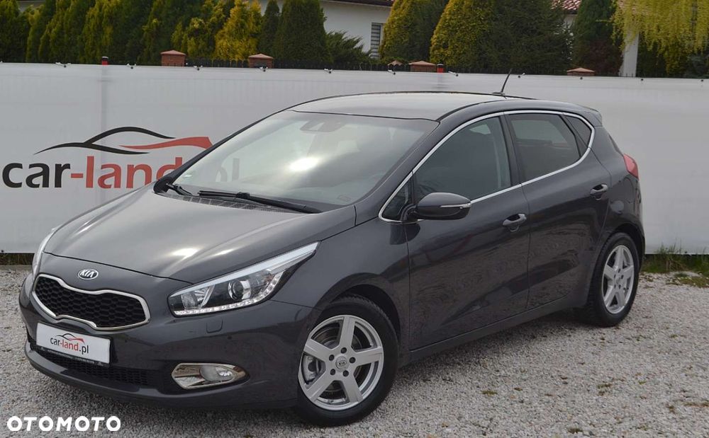 Kia Ceed 1.6 GDI DCT Platinum Edition - 6