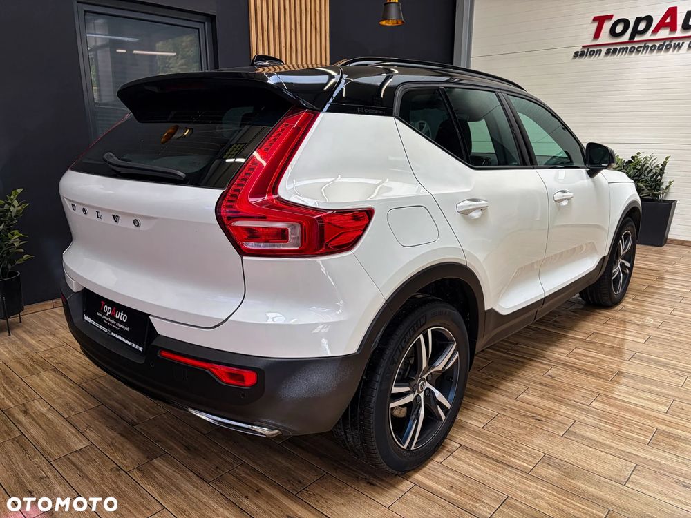 Volvo XC 40 D4 SCR AWD R-Design - 8