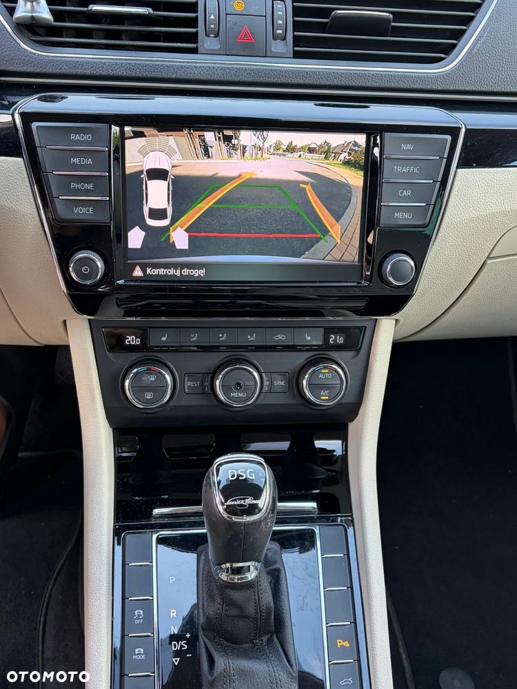 Skoda Superb 2.0 TDI L&K DSG - 12