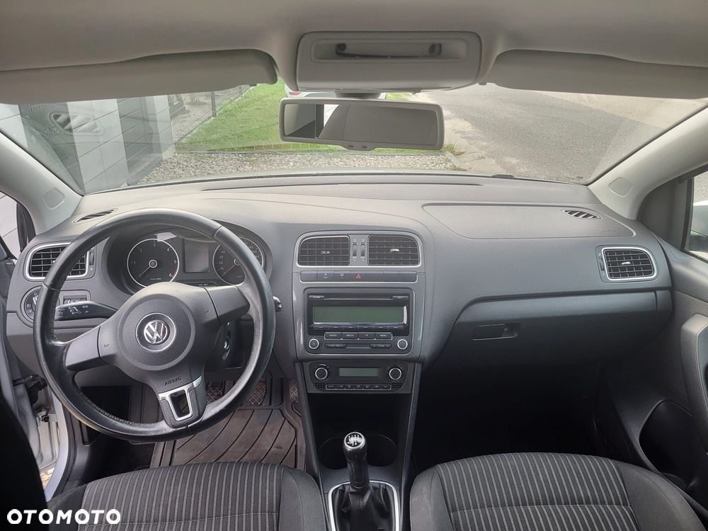 Volkswagen Polo 1.6 TDI DPF Highline - 6