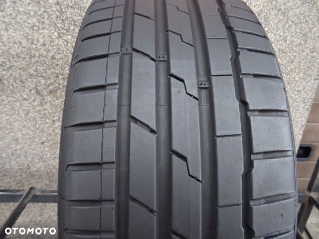 205/45/R17 88W HANKOOK VENTUS S1 EVO 3 - 1