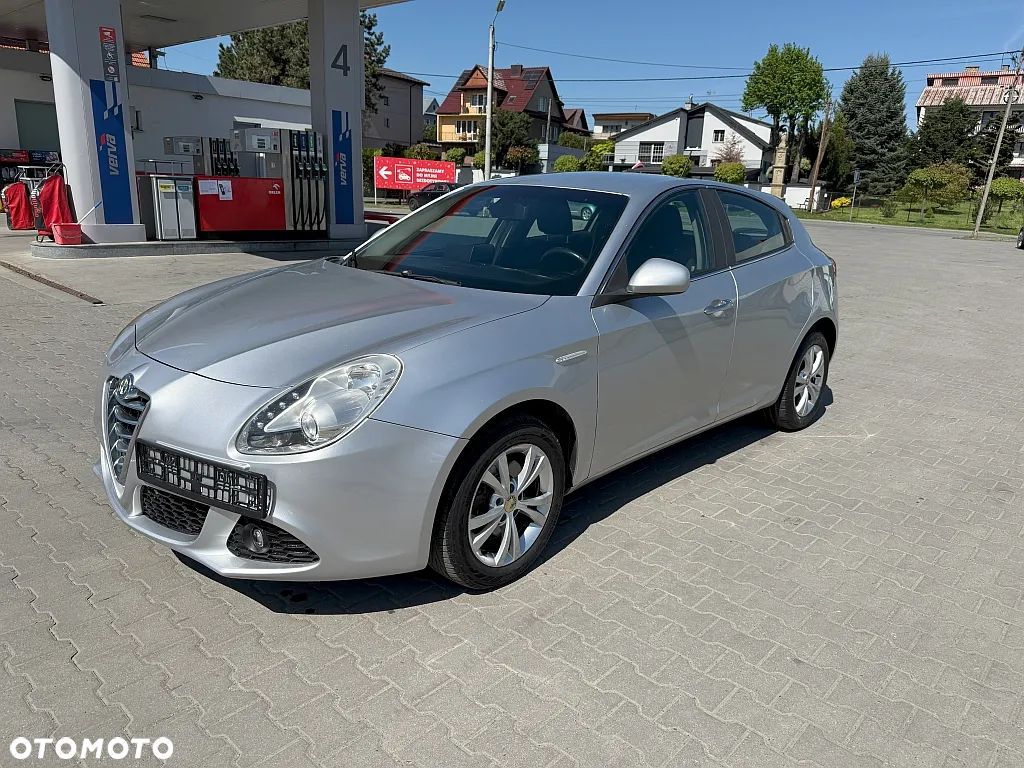 Alfa Romeo Giulietta 2.0 JTDM 16V Turismo - 1