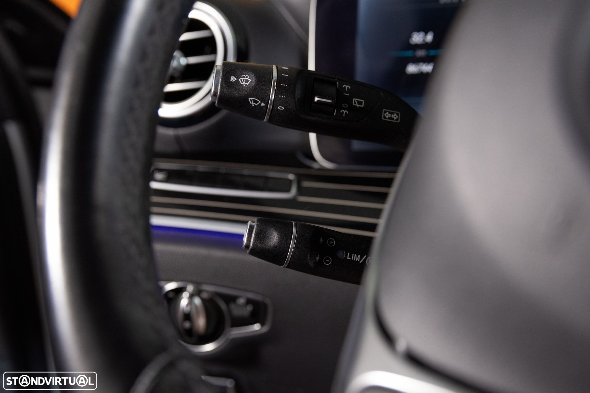 Mercedes-Benz E 220 d AMG Line - 15