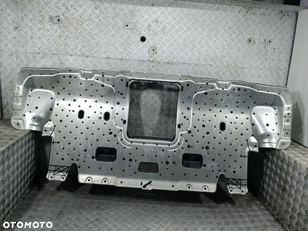 ŚCIANA GRODZIOWA BAGAŻNIKA MAYBACH X222 A2226460600 - 1