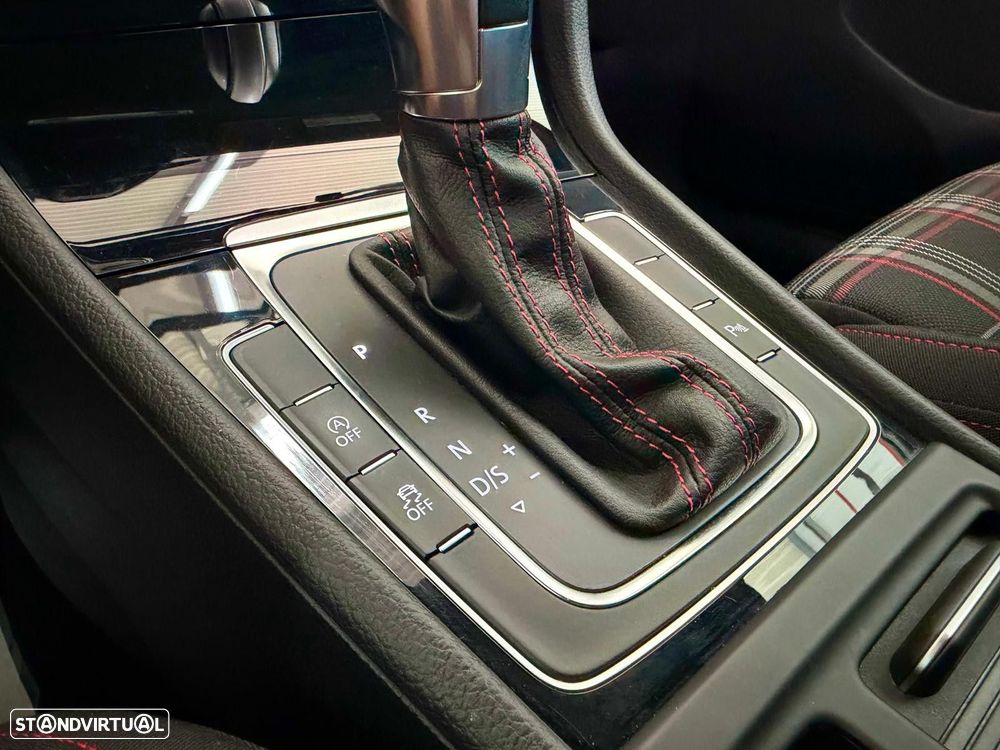 VW Golf 2.0 TSi GTi DSG Performance - 15