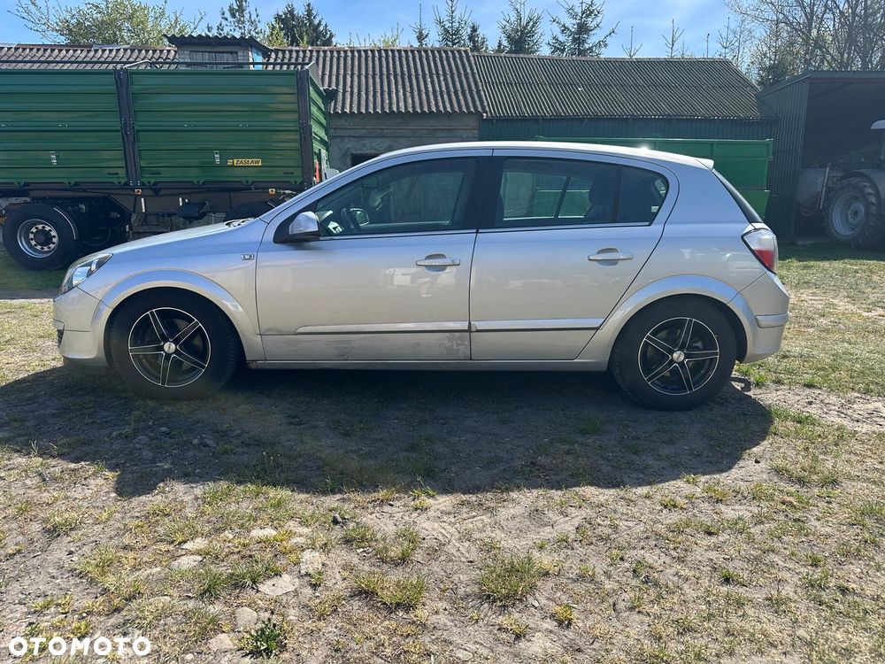 Opel Astra 1.8 Edition Plus - 2