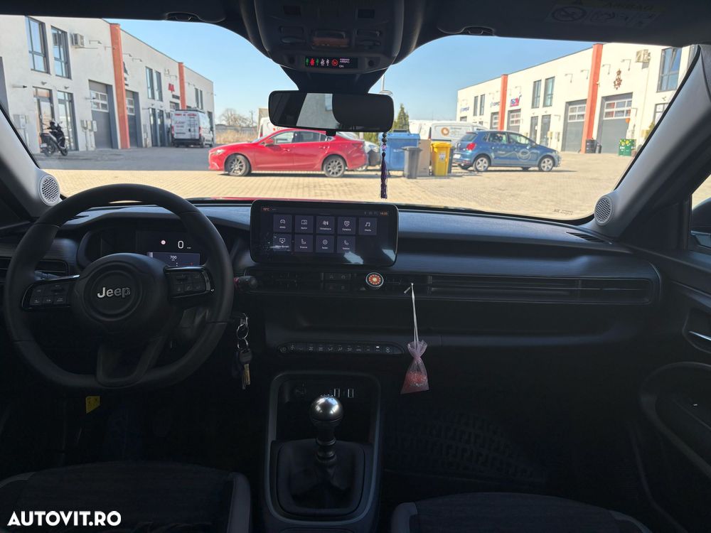 Jeep Avenger 1.2 MT6 Turbo Longitude - 10