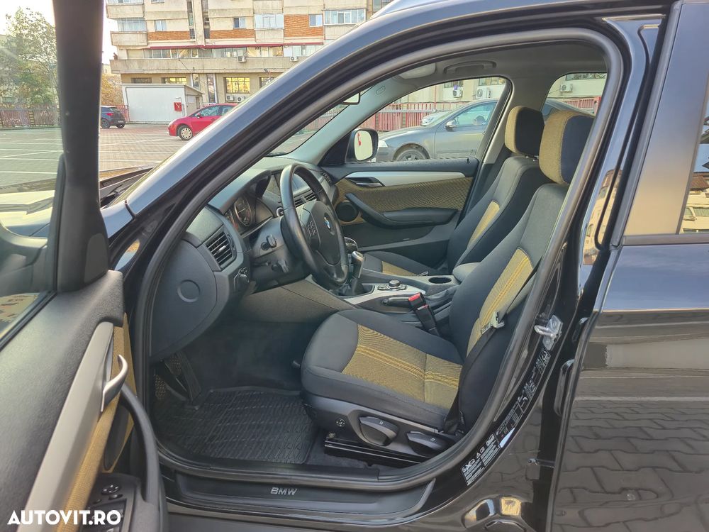 BMW X1 xDrive20d - 11