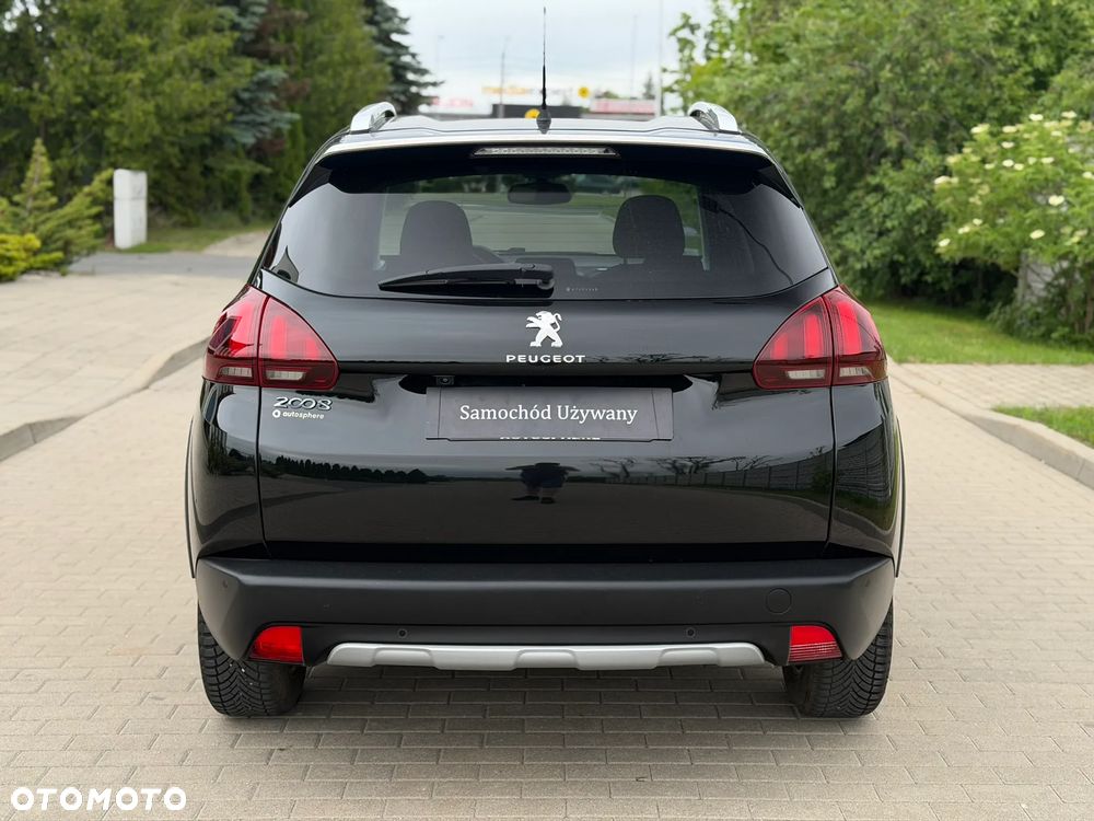 Peugeot 2008 1.2 PureTech Allure S&S - 8