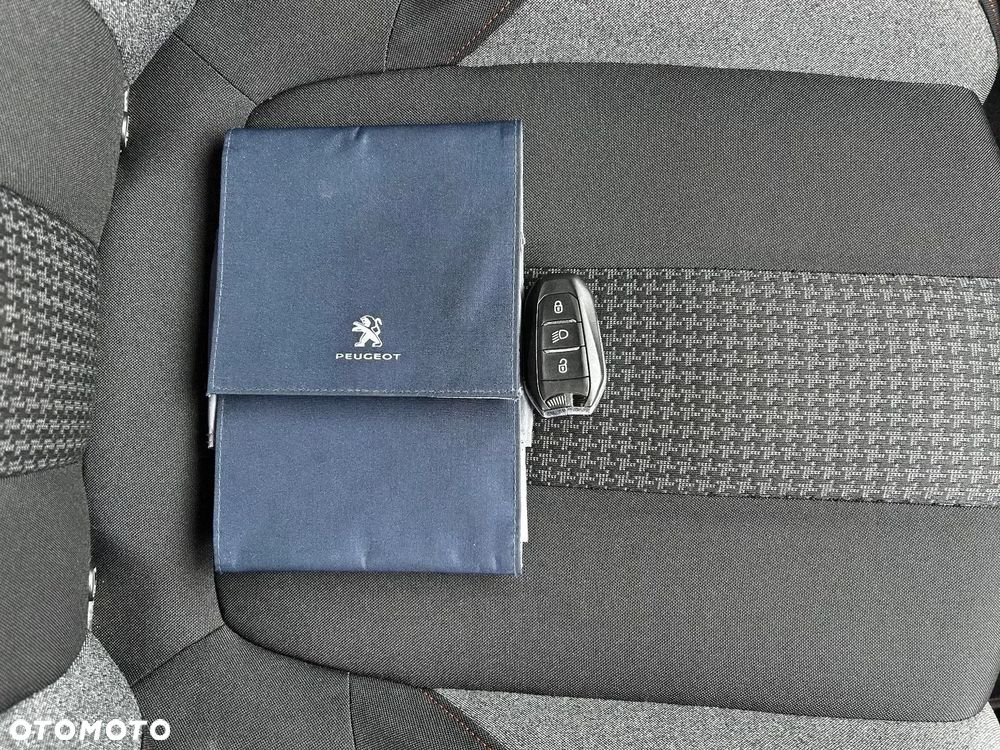Peugeot 3008 BlueHDi 130 Stop & Start EAT8 Active - 38