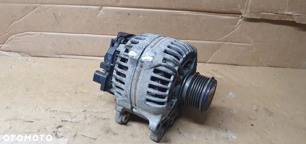 Alternator prądnica VW Caddy III Lift 06F903023F - 4