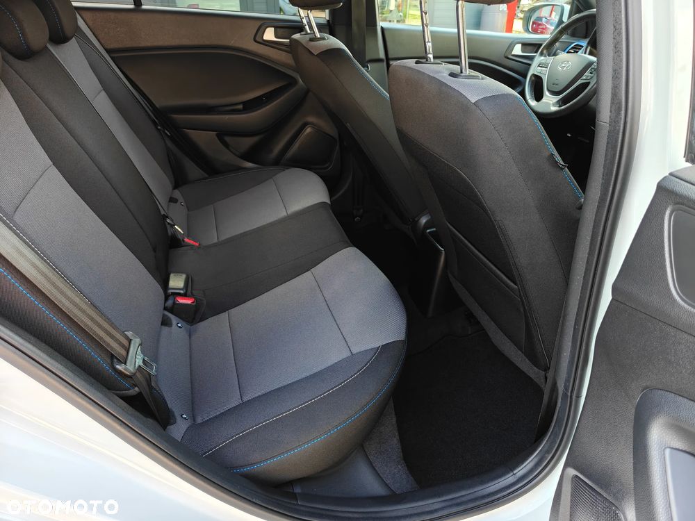 Hyundai i20 1.2 Passion - 22