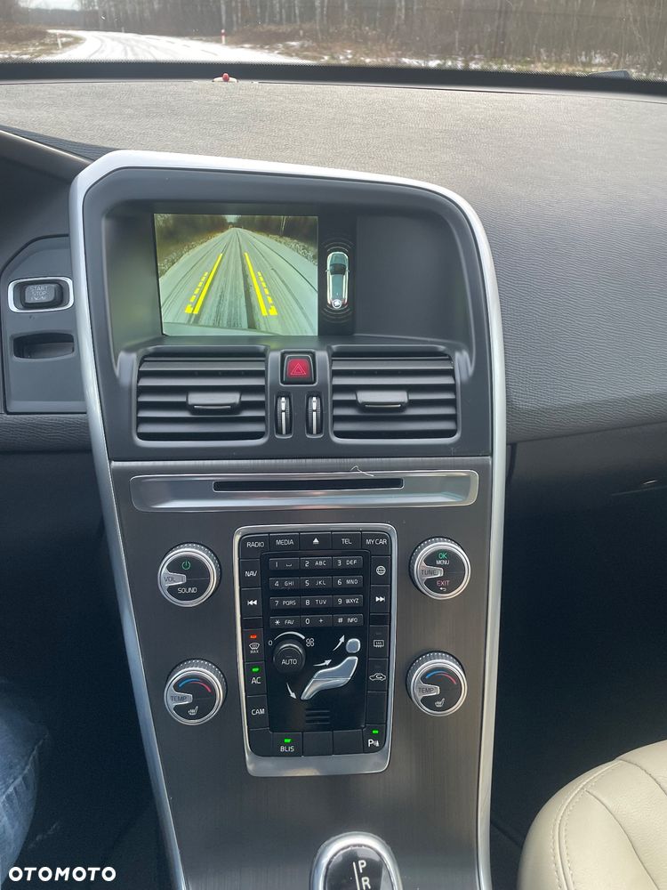 Volvo XC 60 T6 AWD Kinetic - 23