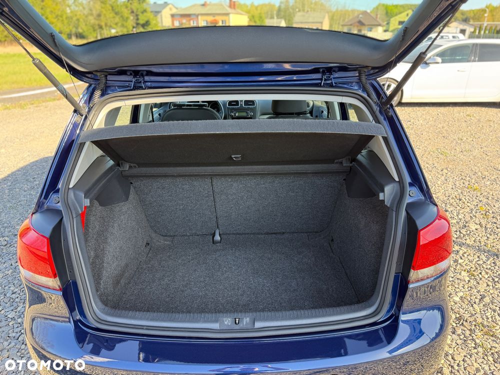 Volkswagen Golf - 12