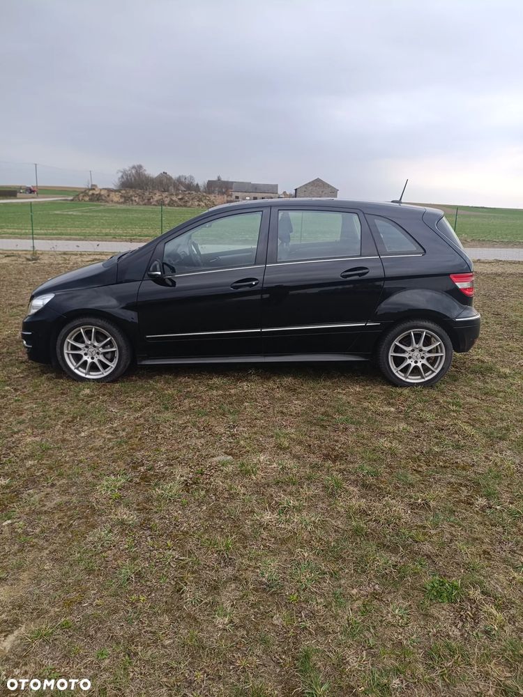 Mercedes-Benz Klasa B 200 CDI DPF Autotronic SPORT EDITION - 4