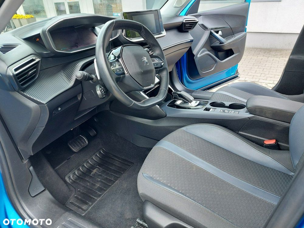 Peugeot 2008 - 12