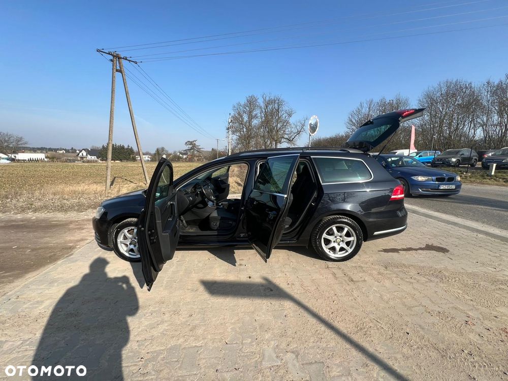 Volkswagen Passat - 30