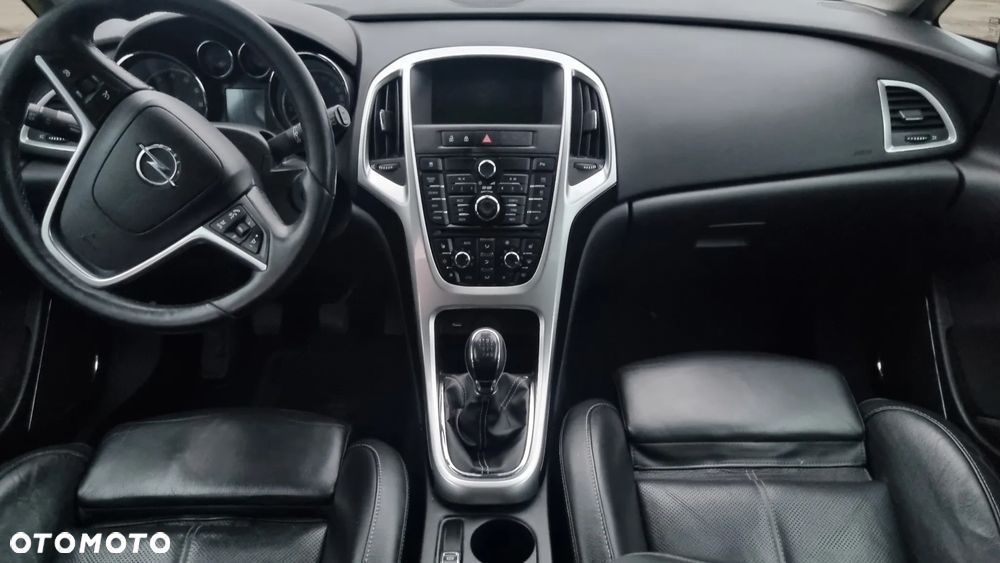 Opel Astra 1.6 Turbo Cosmo - 7