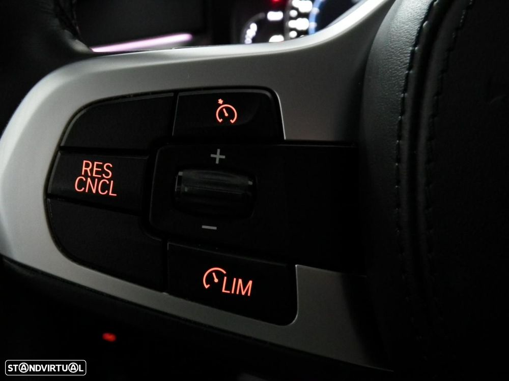 BMW 520 d Pack M Auto - 31