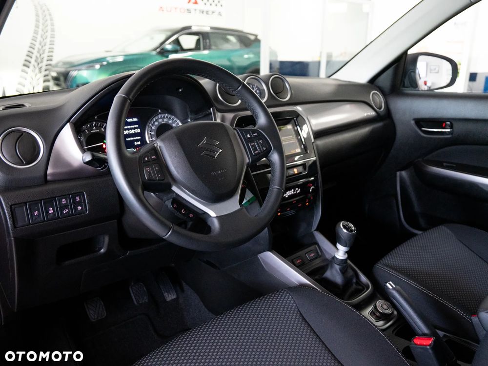 Suzuki Vitara 1.4 Boosterjet SHVS Premium 4WD - 11