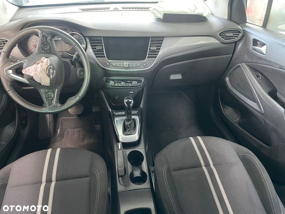 Opel Crossland - 22