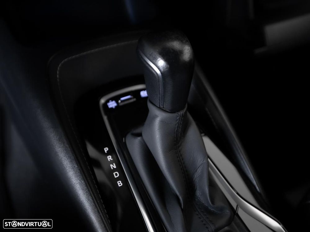 Toyota Corolla Touring Sports 1.8 Hybrid Comfort+P.Sport - 21