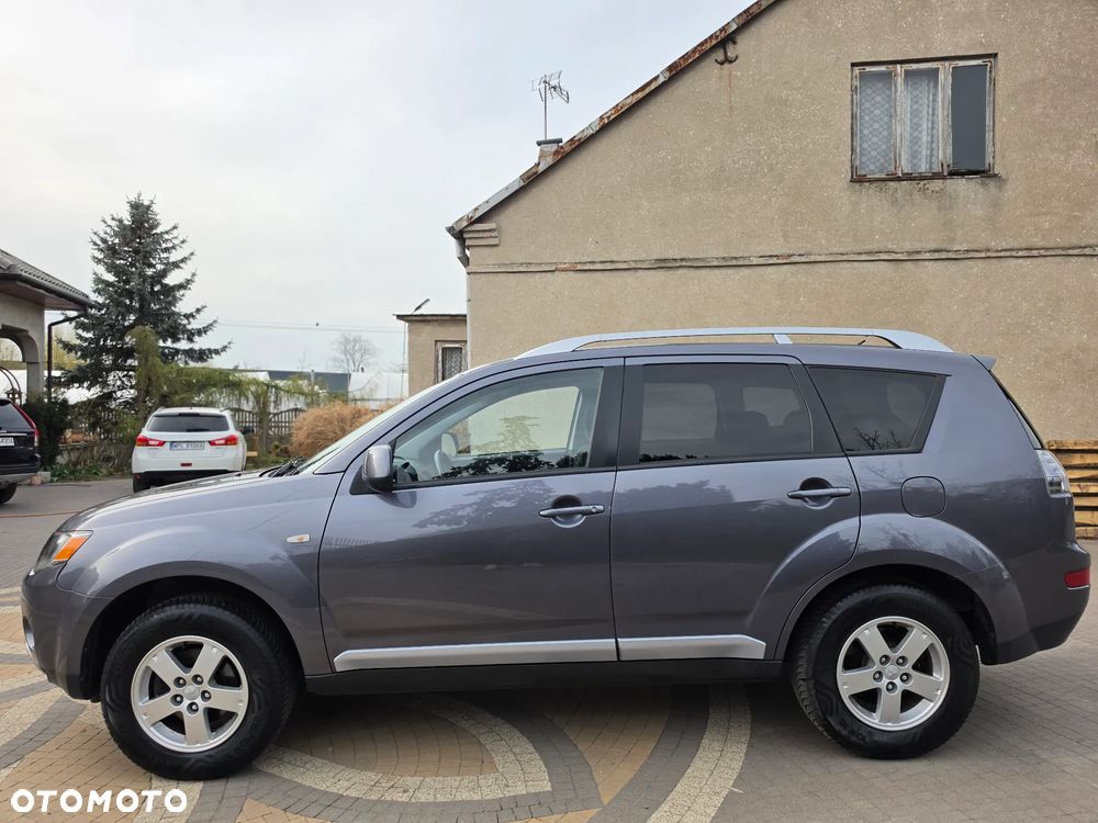 Mitsubishi Outlander - 5