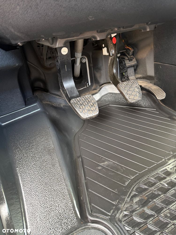 Mercedes-Benz Sprinter - 36