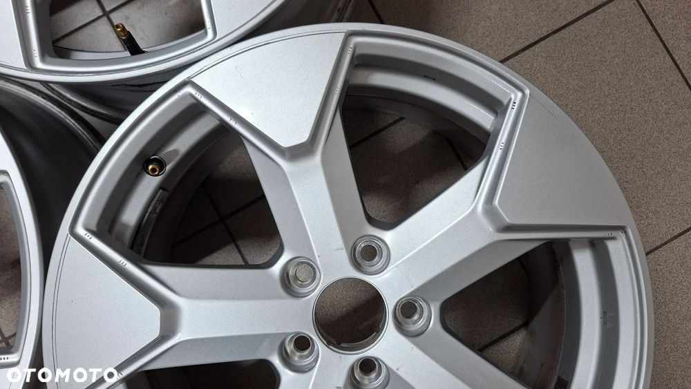 Felgi Aluminiowe 18 Volvo EX30 5x108 ET 46 - 7