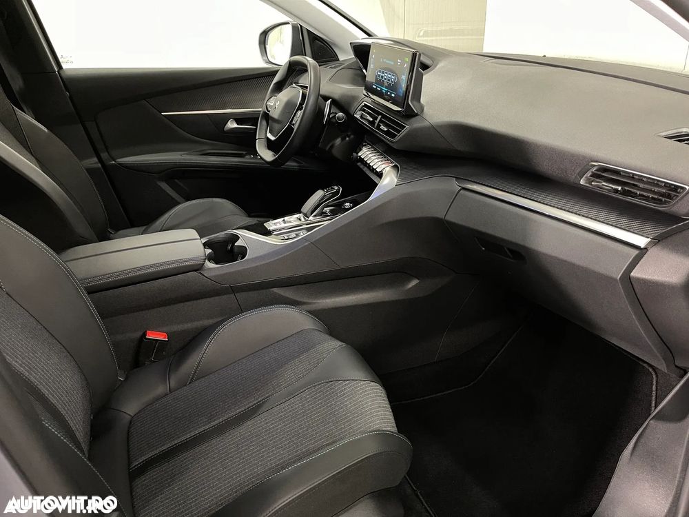 Peugeot 3008 225 e-EAT8 Allure Pack - 10