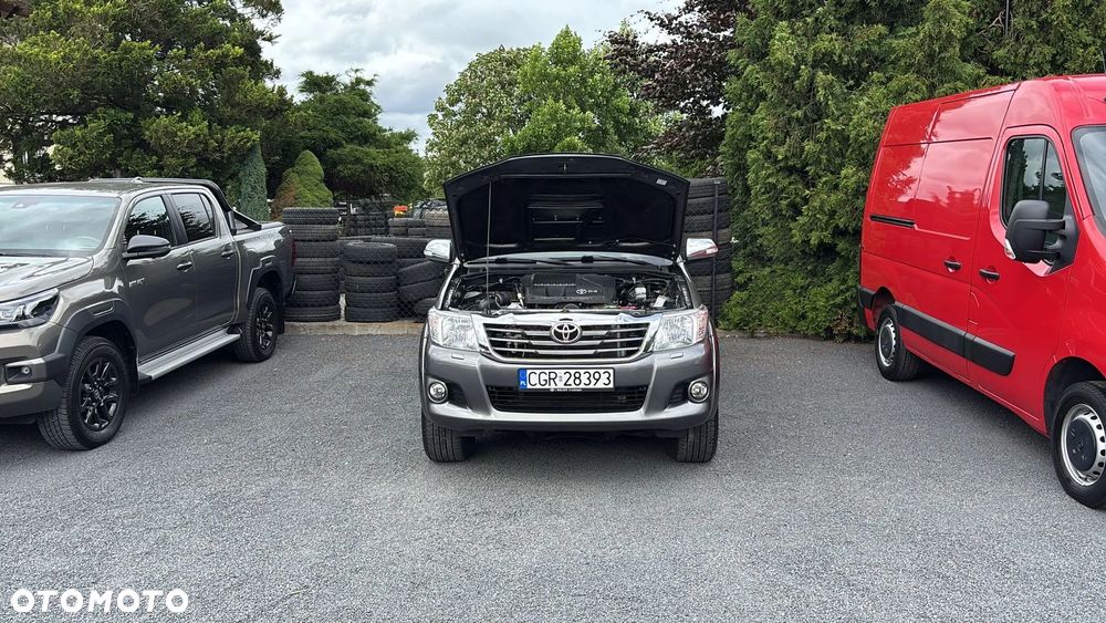 Toyota Hilux 4x4 Double Cab Life - 27