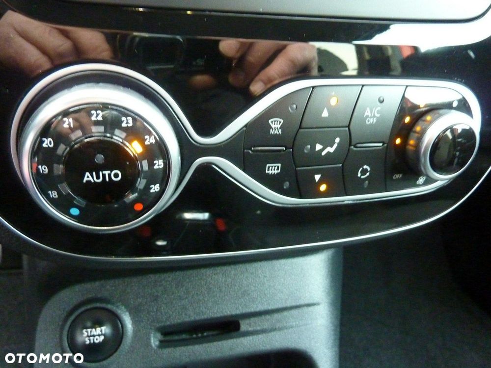 Renault Captur - 23