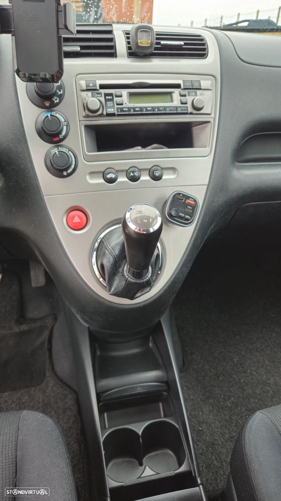 Honda Civic 1.4 LS - 11