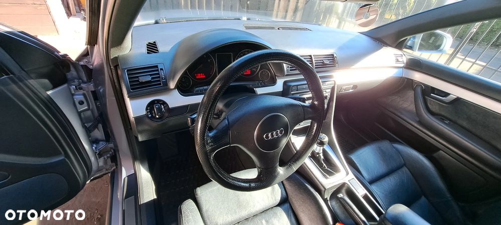 Audi A4 Avant 1.8 T - 11