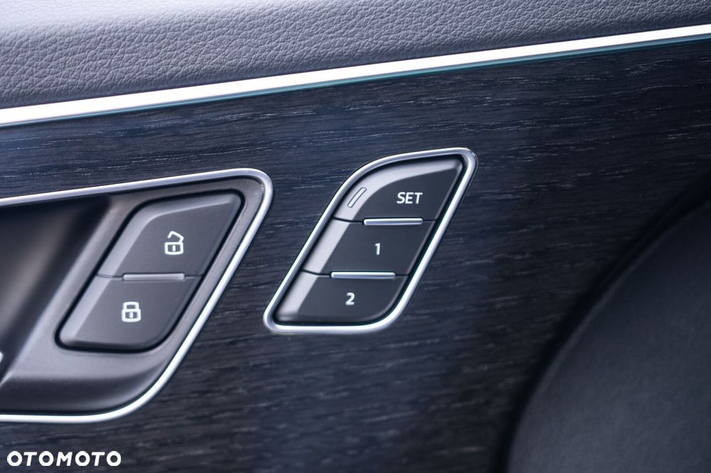 Audi Q7 60 TFSI e PHEV Quattro S Line Tiptr - 18