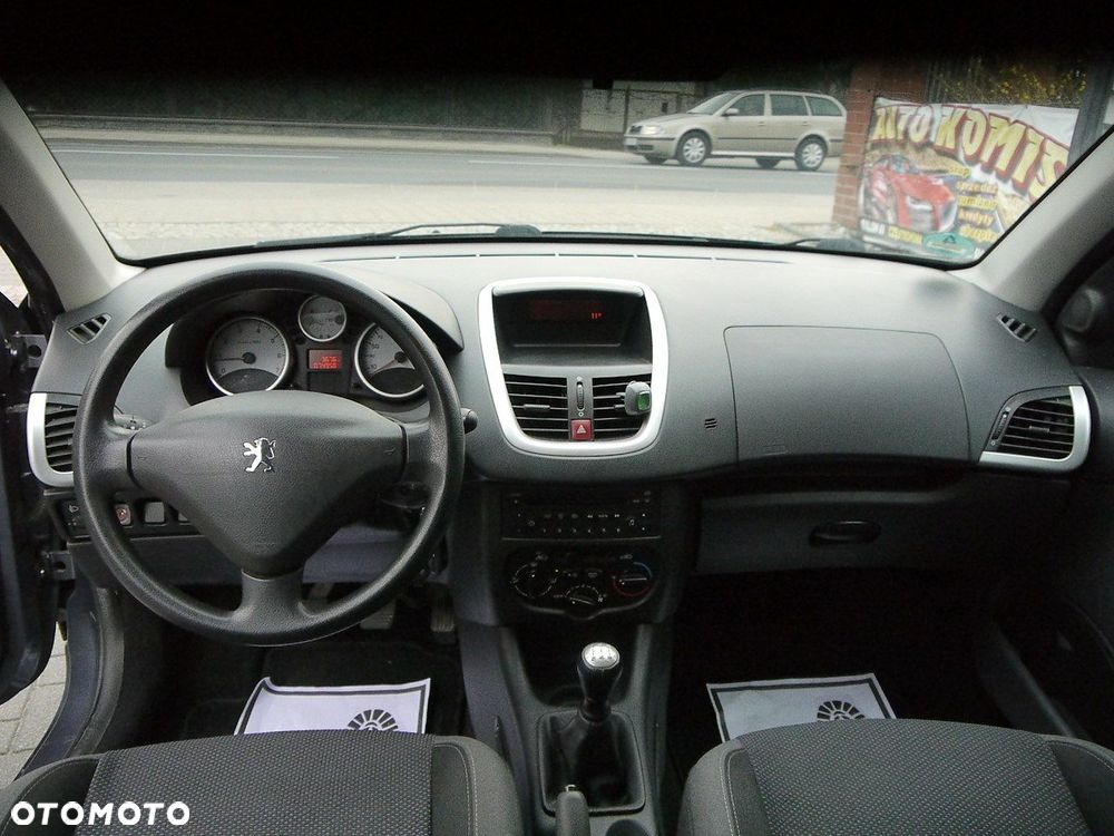 Peugeot 206 plus 1.1 Presence Euro5 - 15