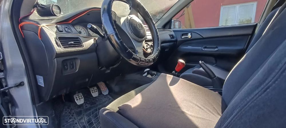 Mitsubishi Lancer SW 1.6 Comfort P2 - 17
