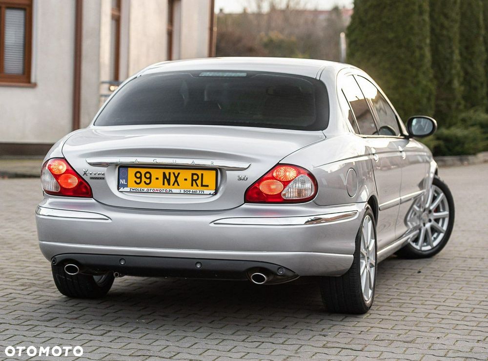 Jaguar X-Type 3.0 V6 4x4 Executive - 3