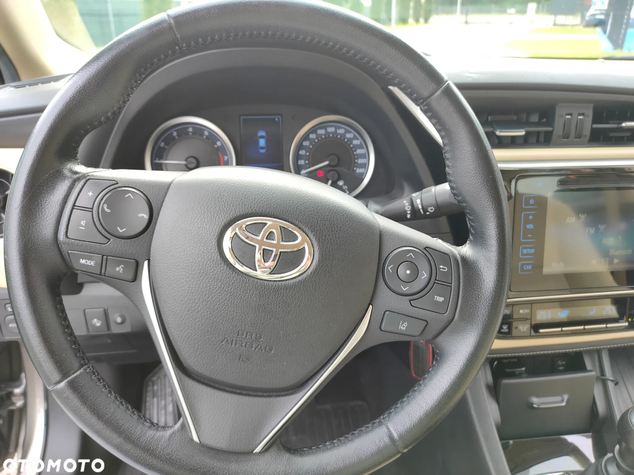 Toyota Corolla 1.6 Comfort - 18