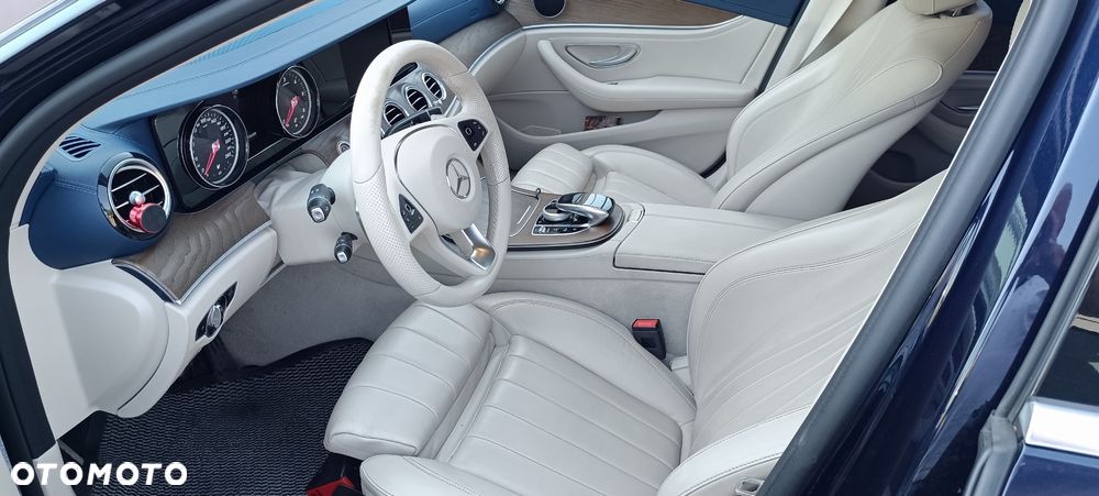 Mercedes-Benz Klasa E 220 d 4-Matic 9G-TRONIC - 7
