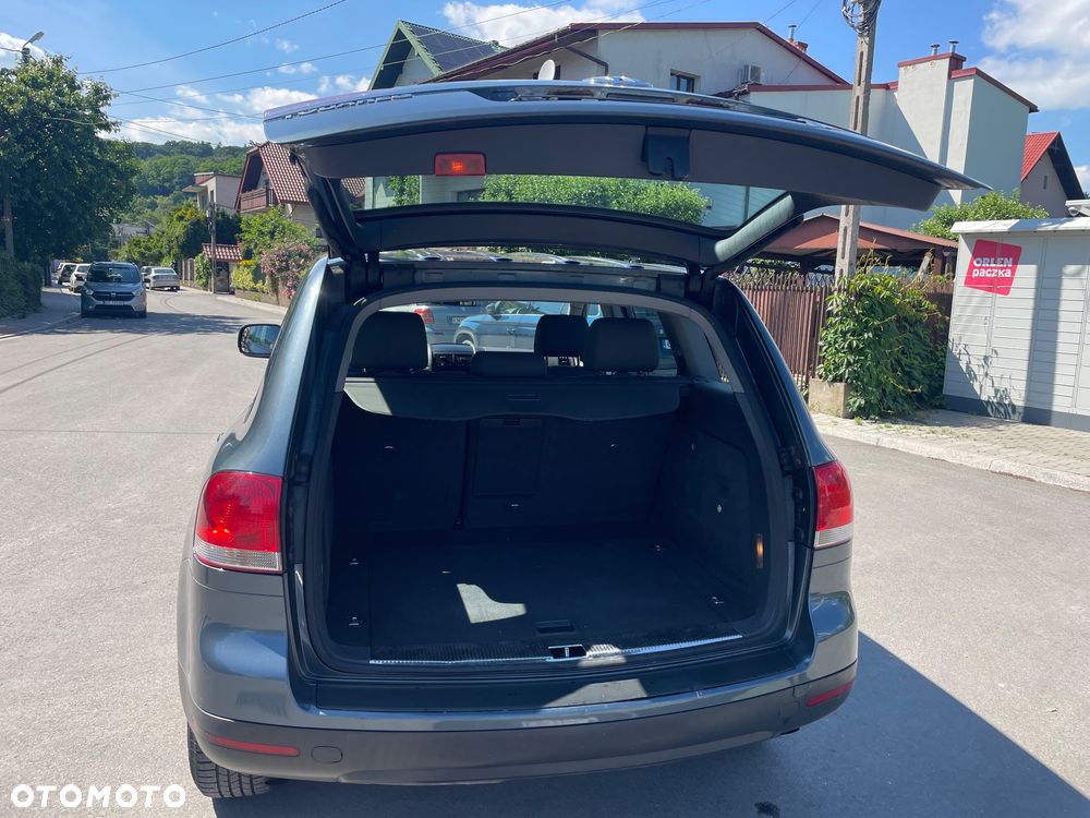 Volkswagen Touareg - 17