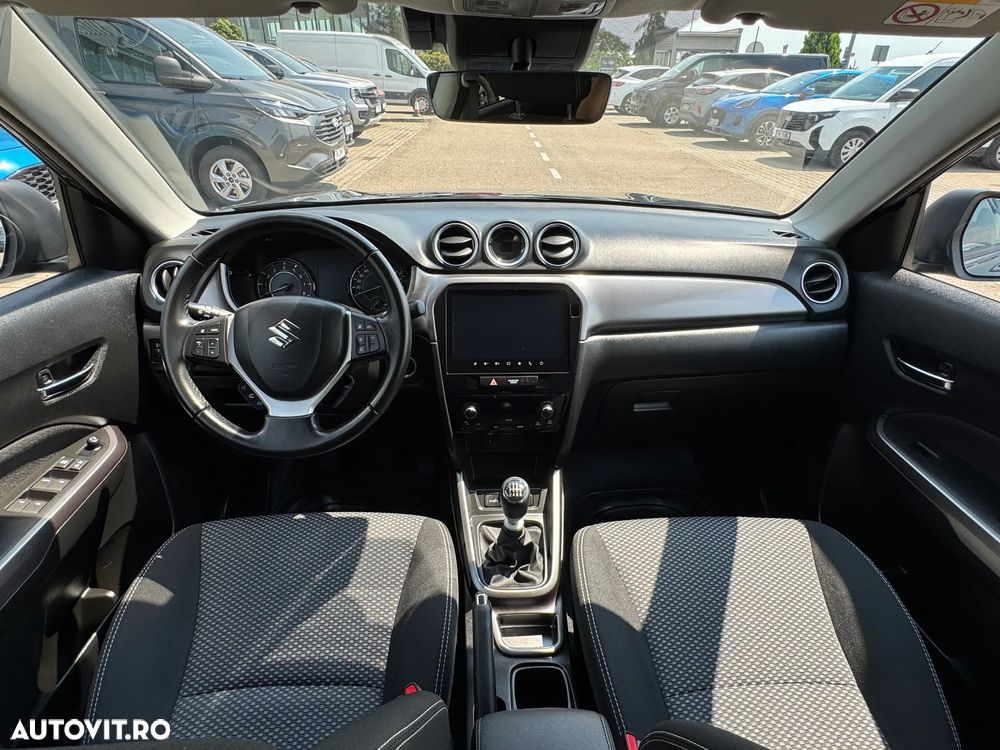 Suzuki Vitara 1.4 Boosterjet AllGrip MHEV Passion - 30